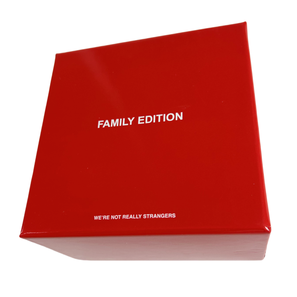 8 Gaya WE'RE NOT REALLY STRANG - Party Games Best ulasan dan harga